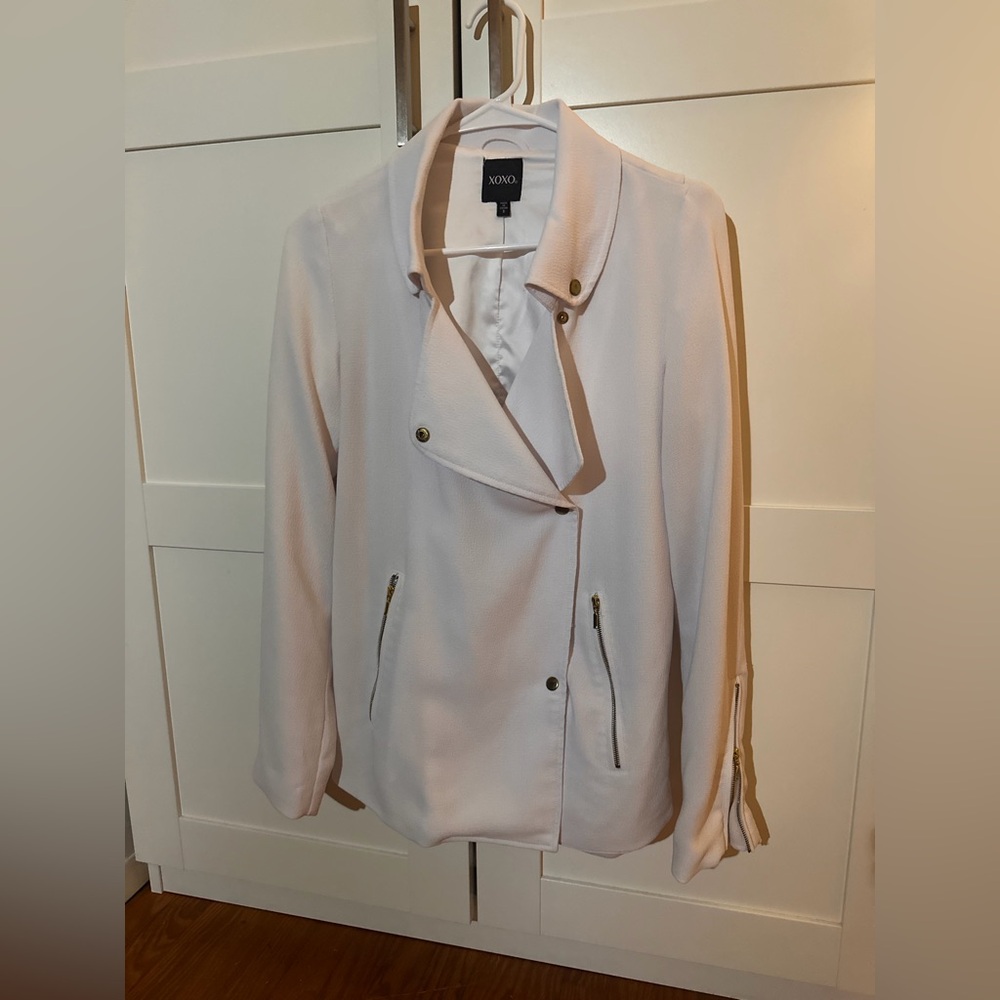 🆕XOXO white blazer jacket